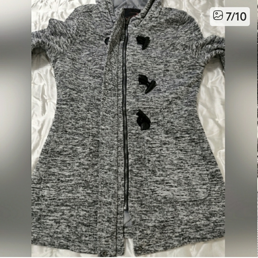 Yoki Knit Jacket. - Picture 7 of 10